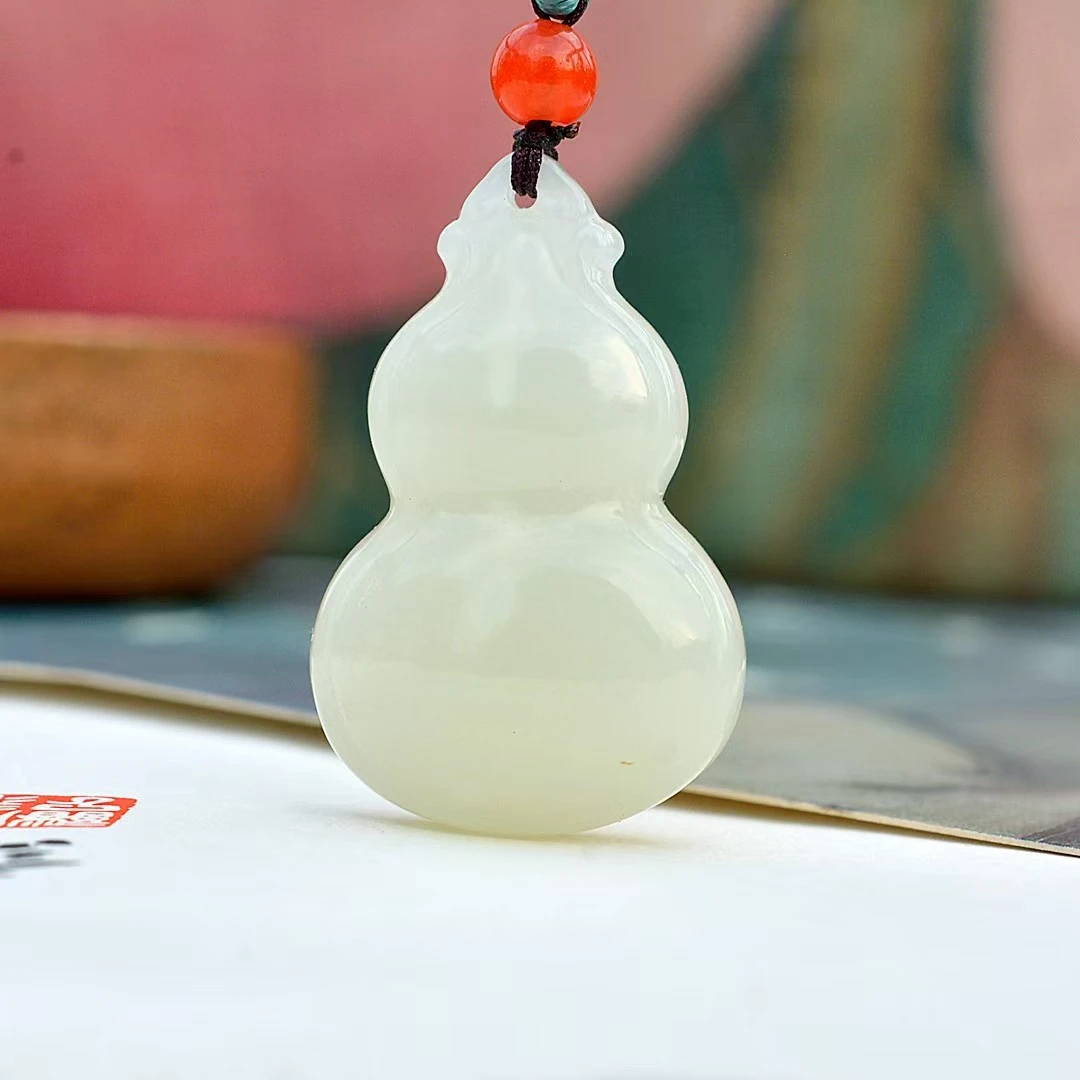 上等天然精致和田玉青海料《葫芦》多样性发货 拍一发一