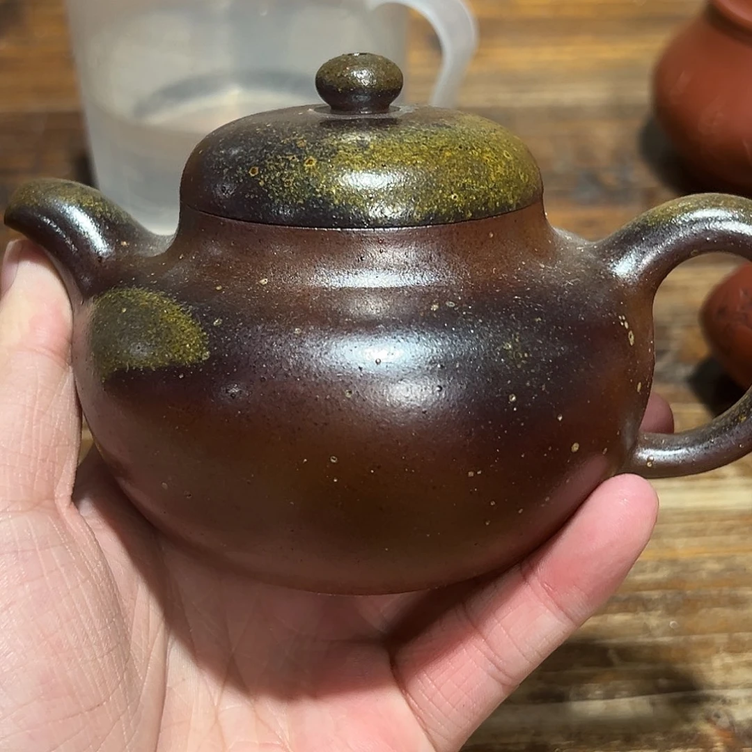 犹***助茶壶紫砂紫砂的味道很好