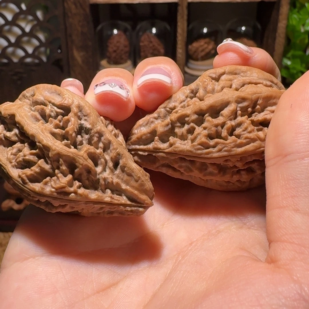 把件文玩核桃凤冠塔