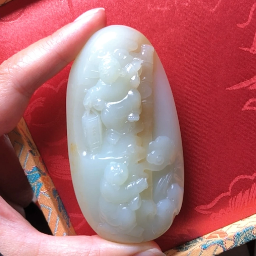 【闪购商品】未镶嵌和田玉挂件义**天