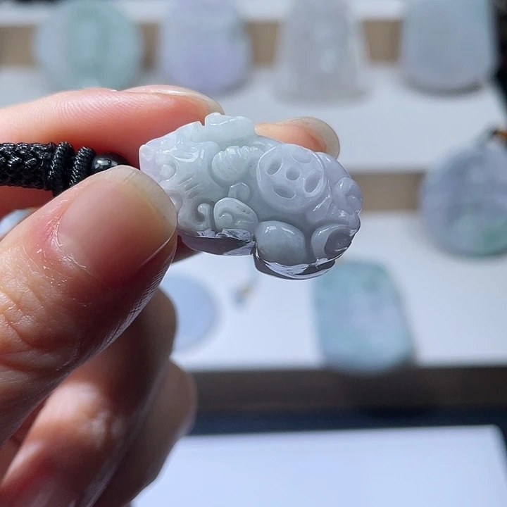 翡翠未镶嵌颈饰翡翠1