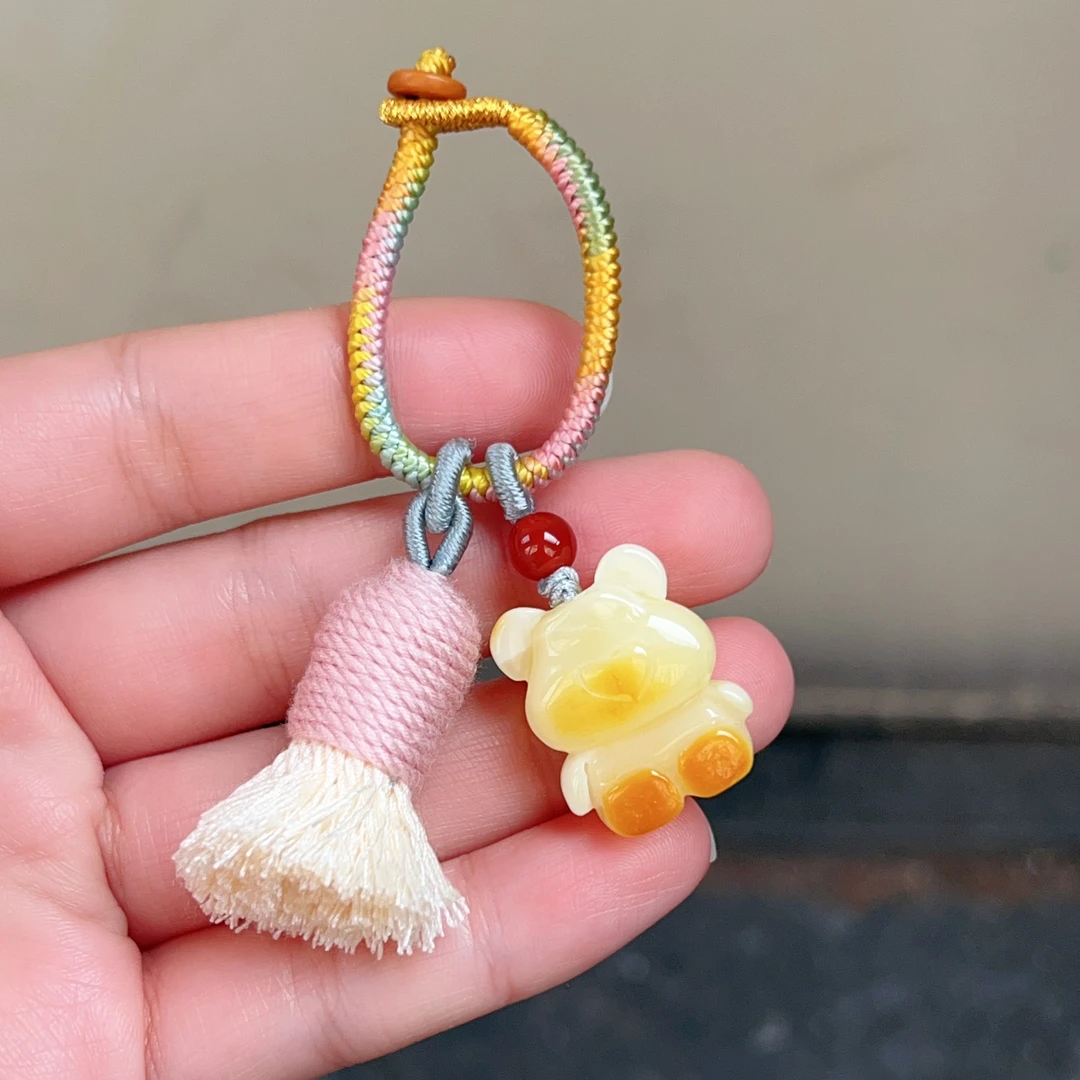 白蜡小熊钥匙挂包挂，无瑕，尺寸22.7～19～9.8mm，3.8克