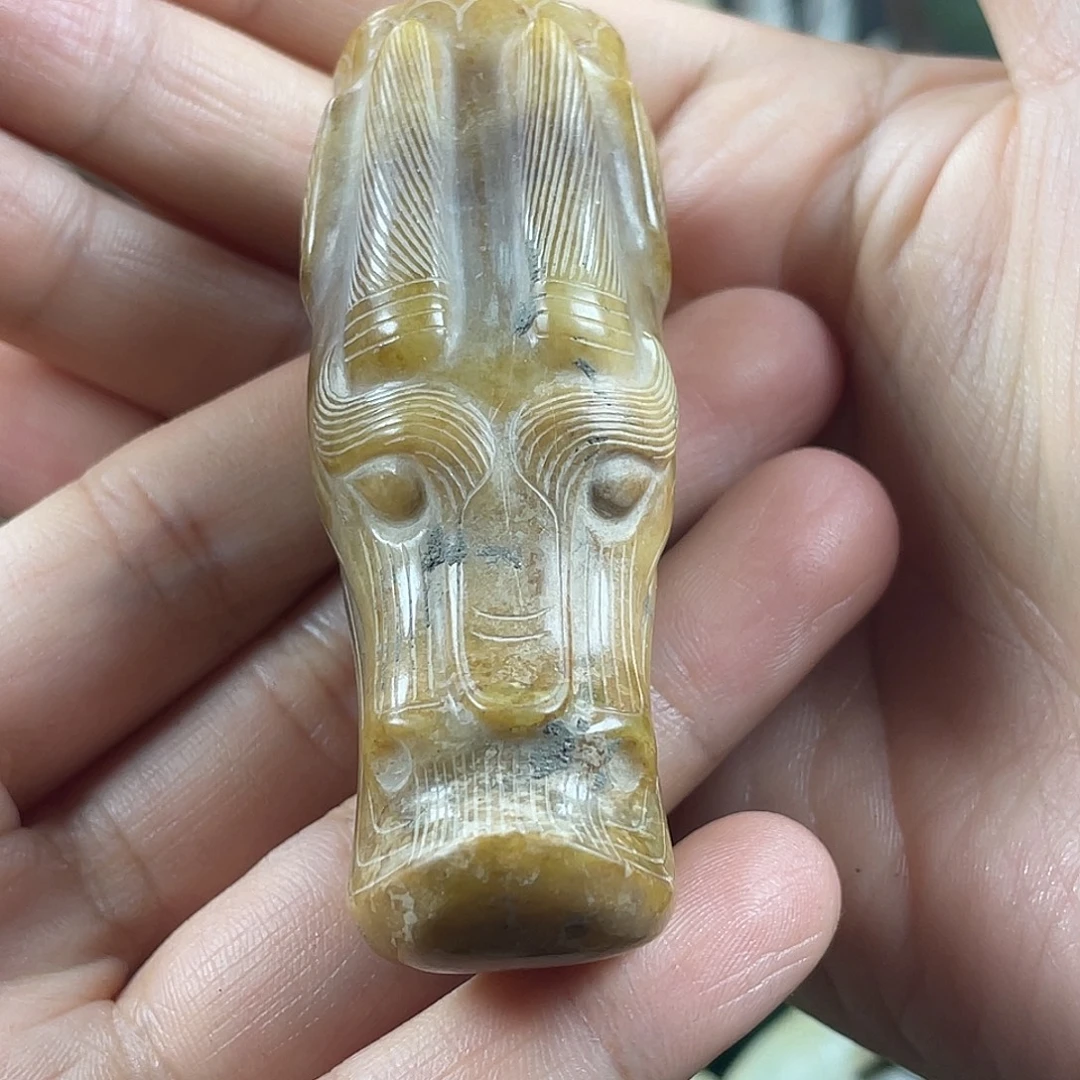 腾***飞和田玉未镶嵌挂件