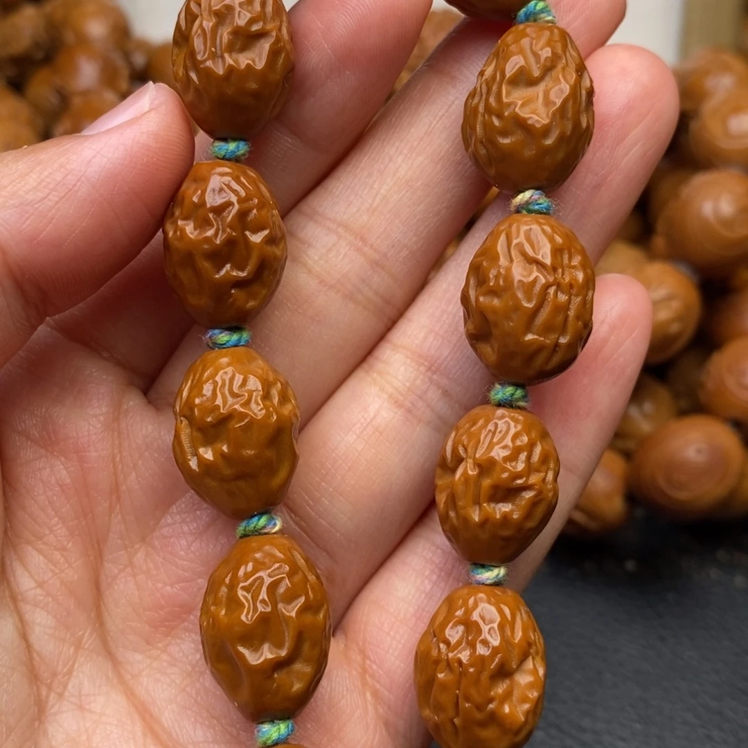 手串橄榄核红枣手串