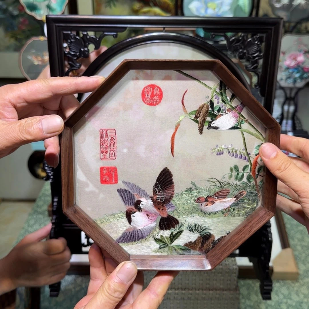 刺绣刺绣工艺精湛独特设计新颖时尚