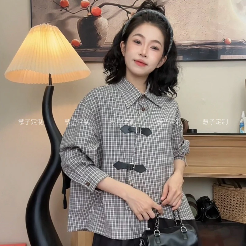 慧子“半岛情书” 原创秋季皮字扣不规则门襟上衣黑白格高品质衬衫