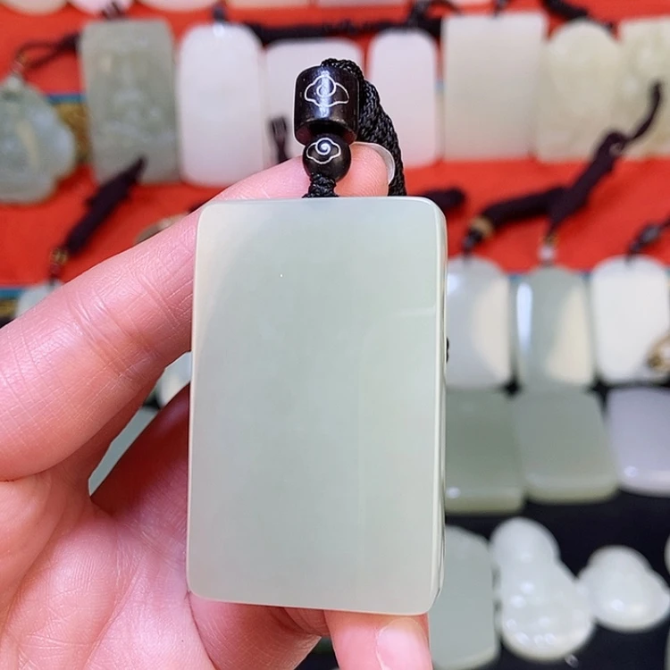 【闪购商品】颈饰未镶嵌和田玉