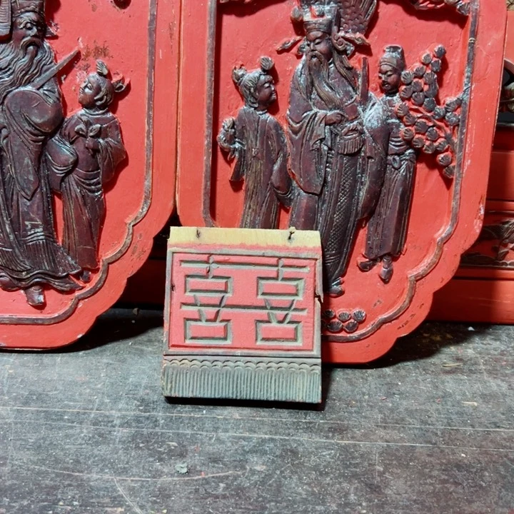 T***r木木雕工艺品摆件