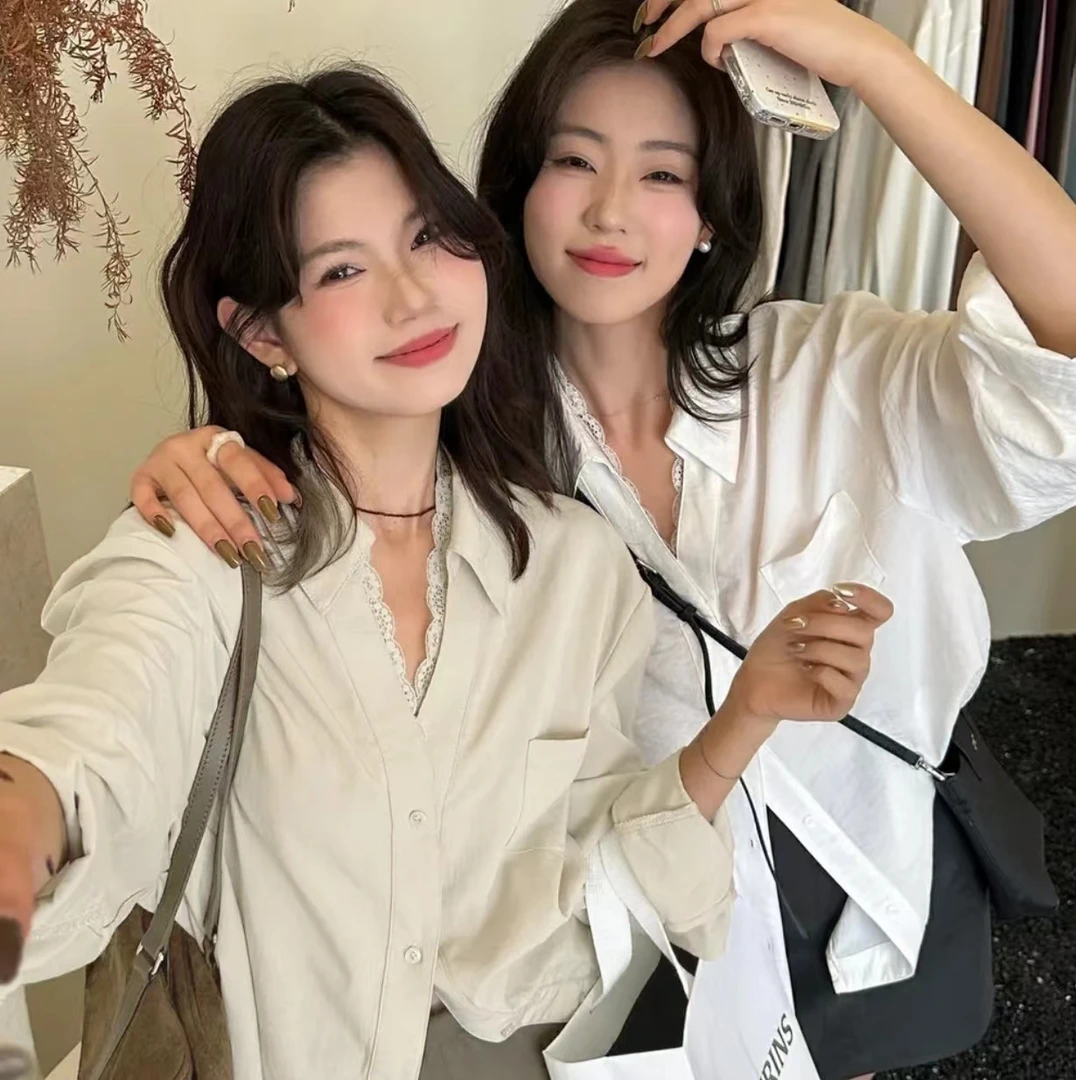 秋季新款甜美蕾丝拼接长袖衬衫女宽松休闲百搭外套