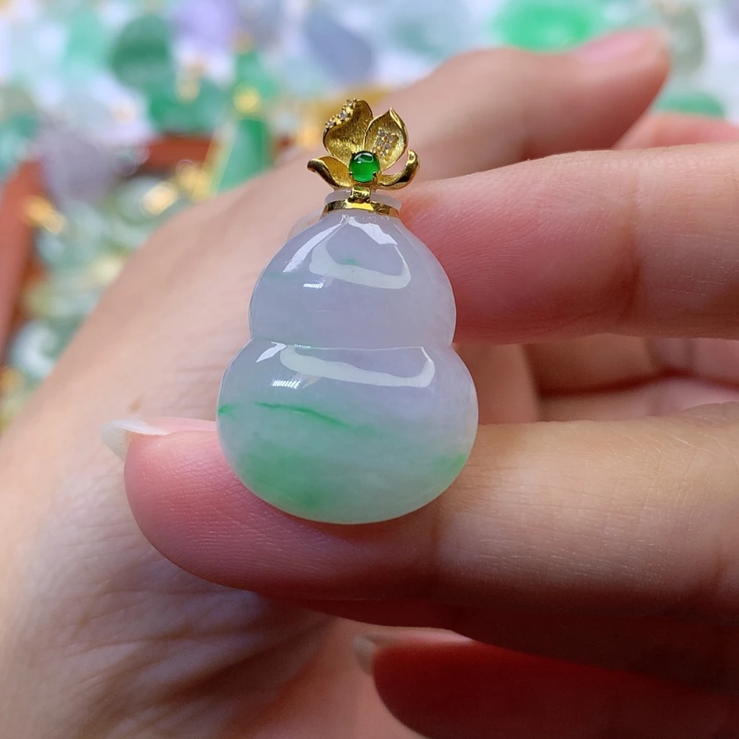 【闪购商品】吊坠(赠链)18K金镶嵌翡翠