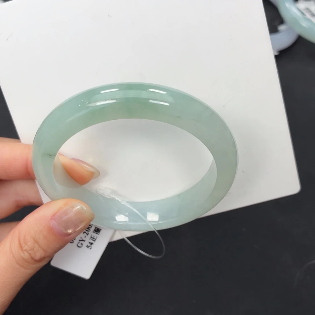 雅***雅翡翠未镶嵌手镯5354