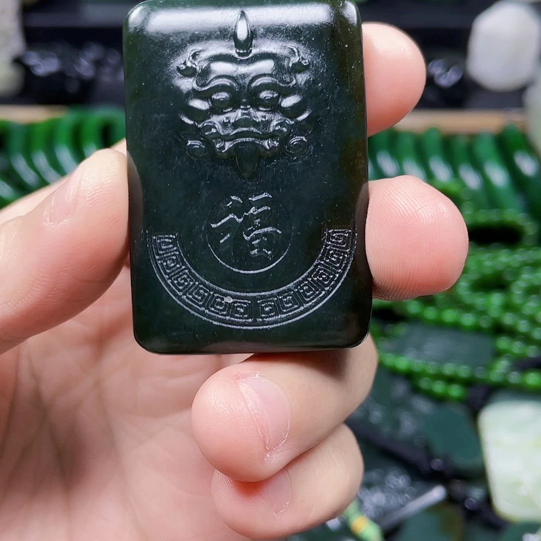 和田玉未镶嵌珠宝半成品