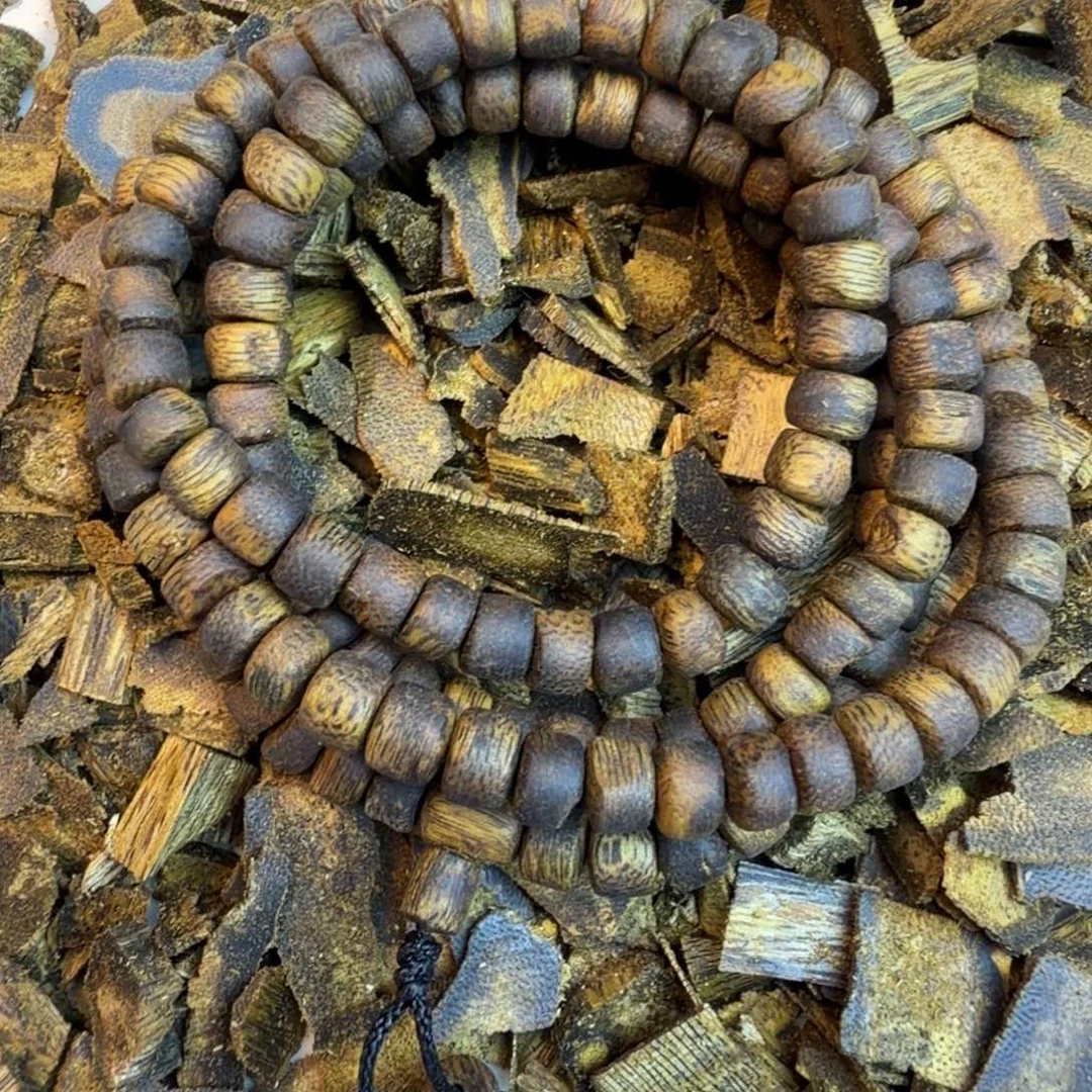 沉香碎屑沉香0.6乌身厚片多圈16