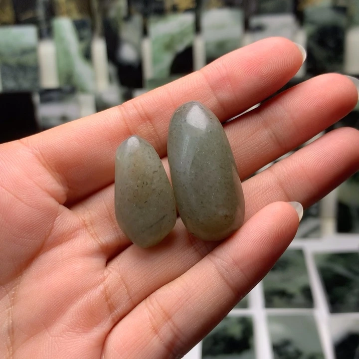 独山玉颈饰未镶嵌