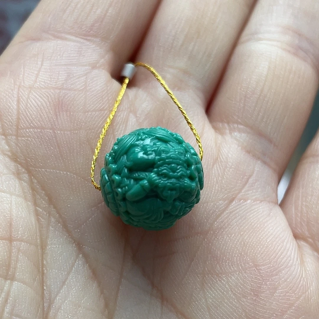 绿松石未镶嵌颈饰