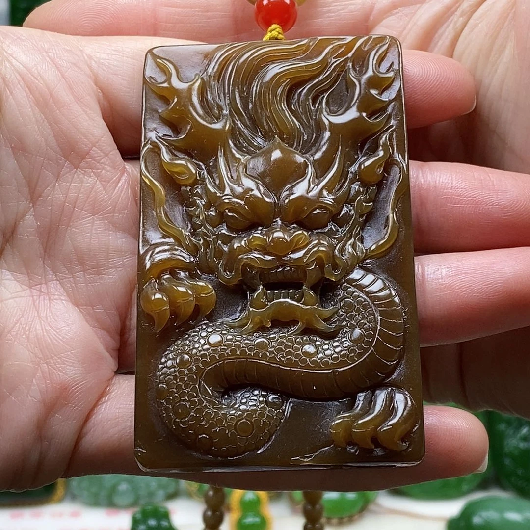 和田玉（糖玉）颈饰未镶嵌