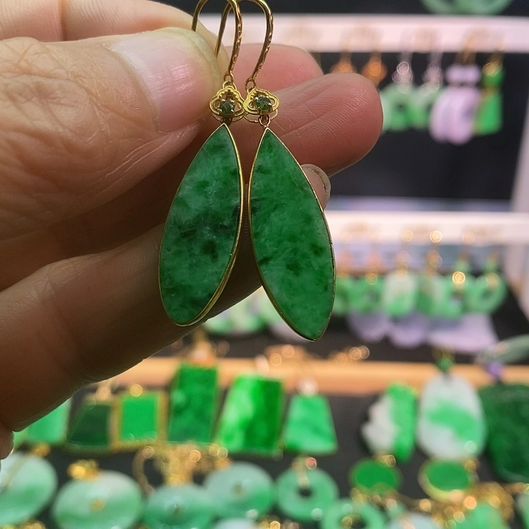 翡翠18K金镶嵌耳饰耳饰