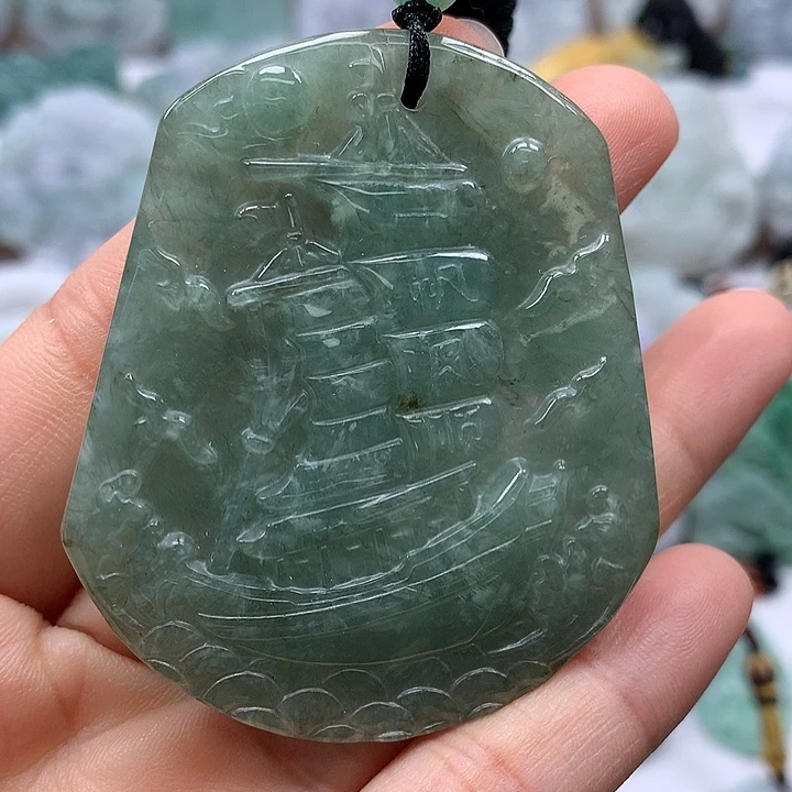 翡翠未镶嵌颈饰一帆风顺洒黄翡福利