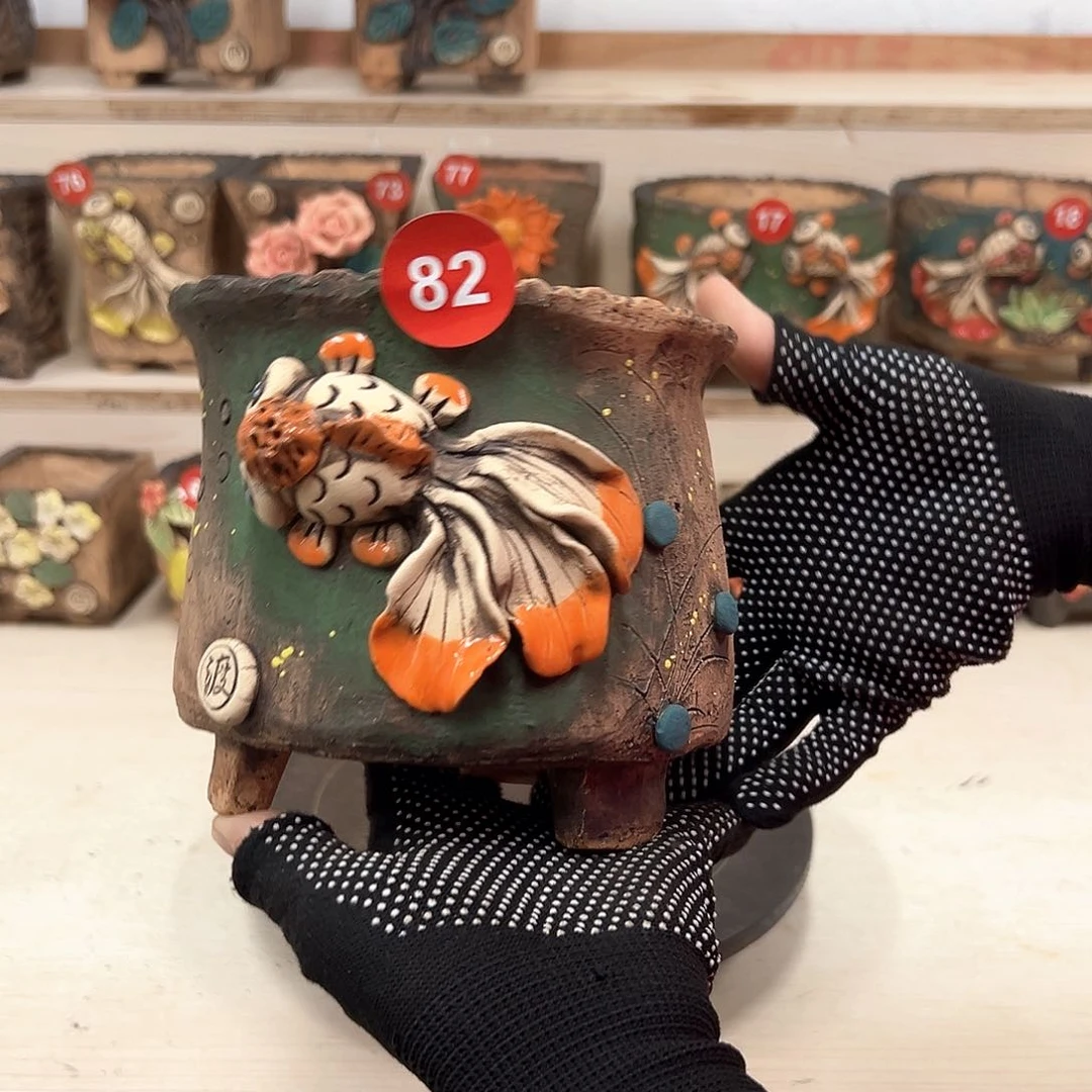 紫砂花盆82号内口12.5×11外高13