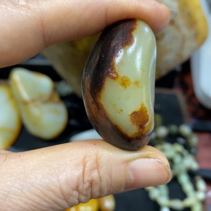 未镶嵌和田玉（糖玉）挂件
