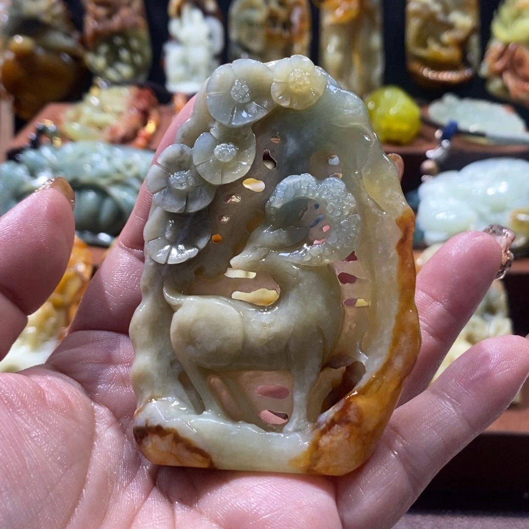 蛇纹石玉颈饰未镶嵌