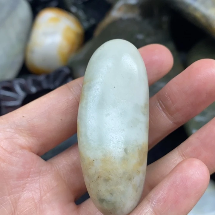 未镶嵌和田玉（糖玉）挂件