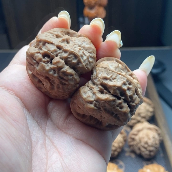 文玩核桃吊坠蛤蟆头