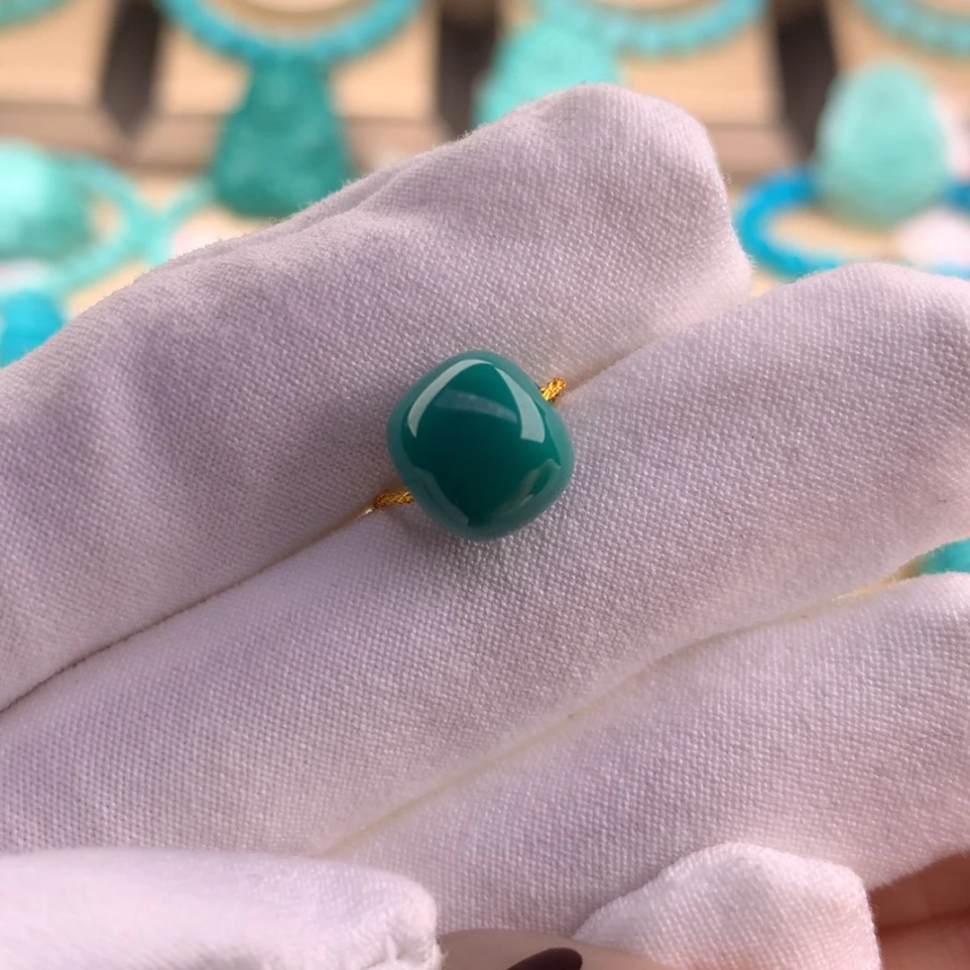 绿松石珠宝奇石未镶嵌9.9*8.9mm