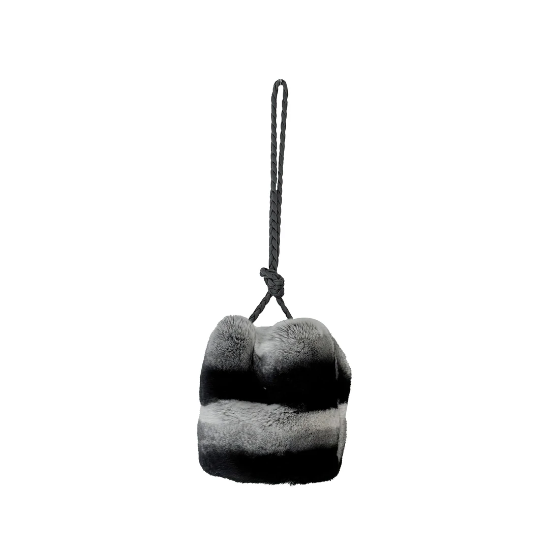 PIPI  歌古丝小众链条毛毛百搭斜挎单肩包  11BZP11062