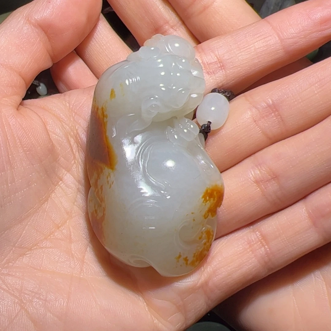 古***原和田玉未镶嵌颈饰