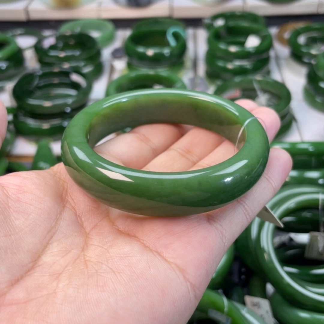 和田玉（碧玉）手镯未镶嵌笑**开
