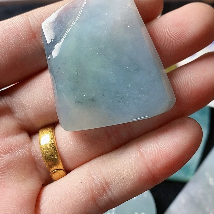 翡翠未镶嵌颈饰定制链接