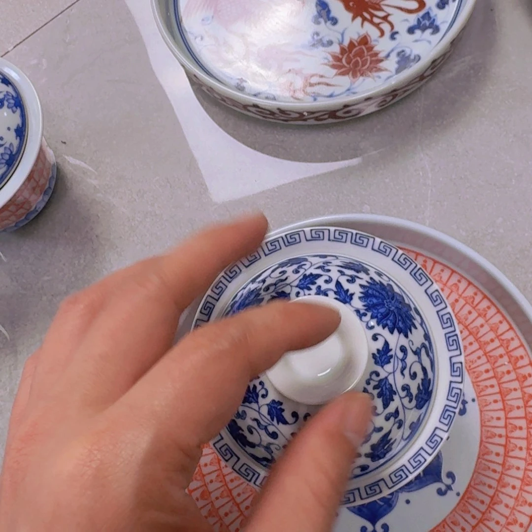 瓷片青花缠枝莲二才马蹄盖碗微瑕