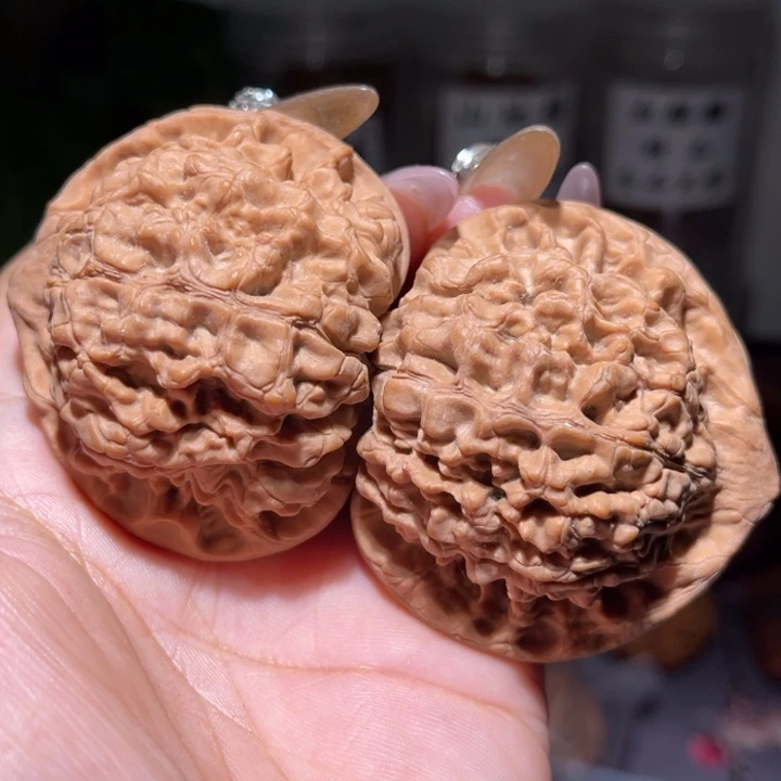 吊坠桃核             54