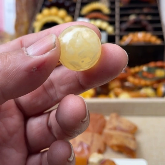 手链琥珀未镶嵌吊坠