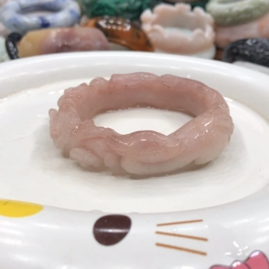 未镶嵌石英质玉珠宝半成品4