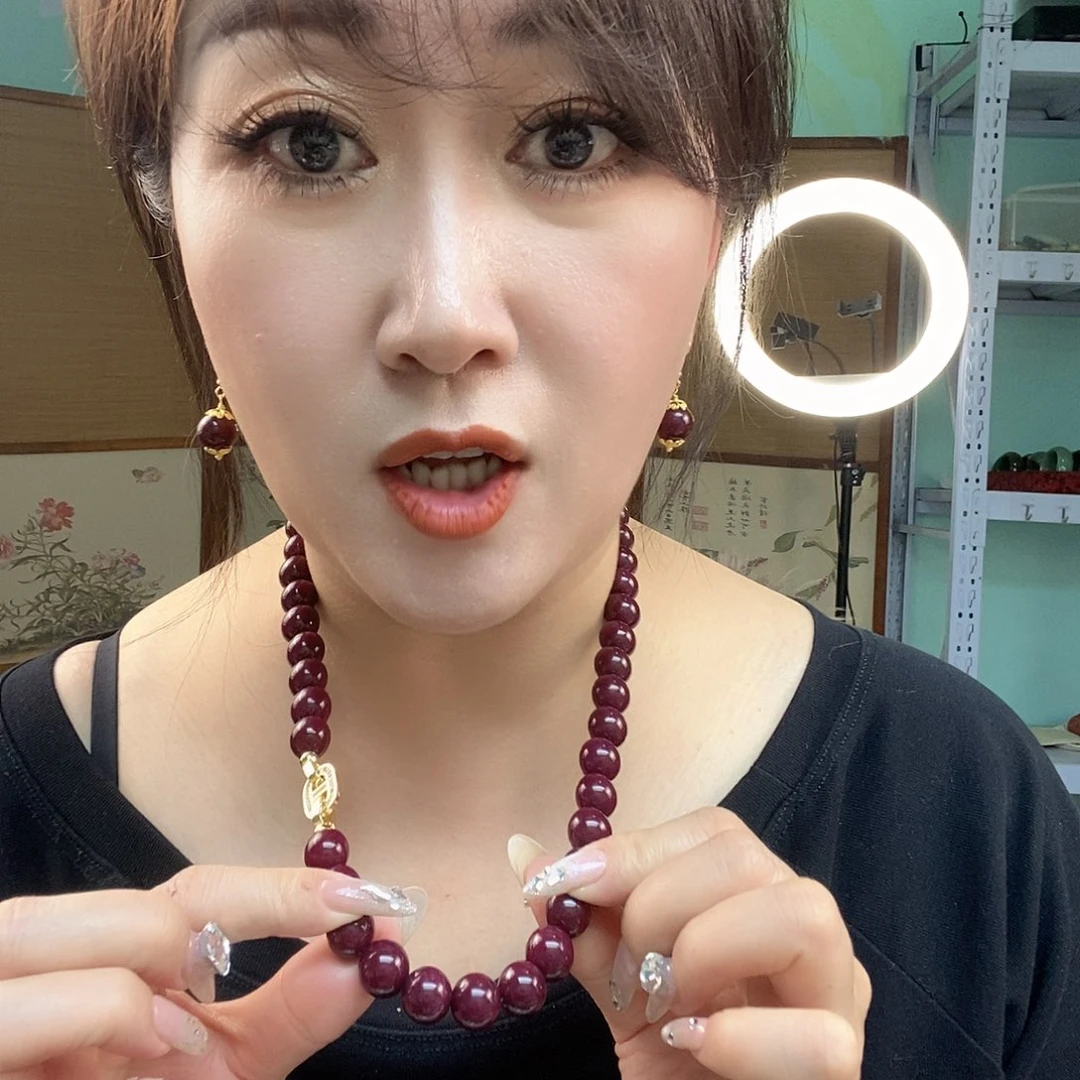 玉***开石英质玉未镶嵌手镯