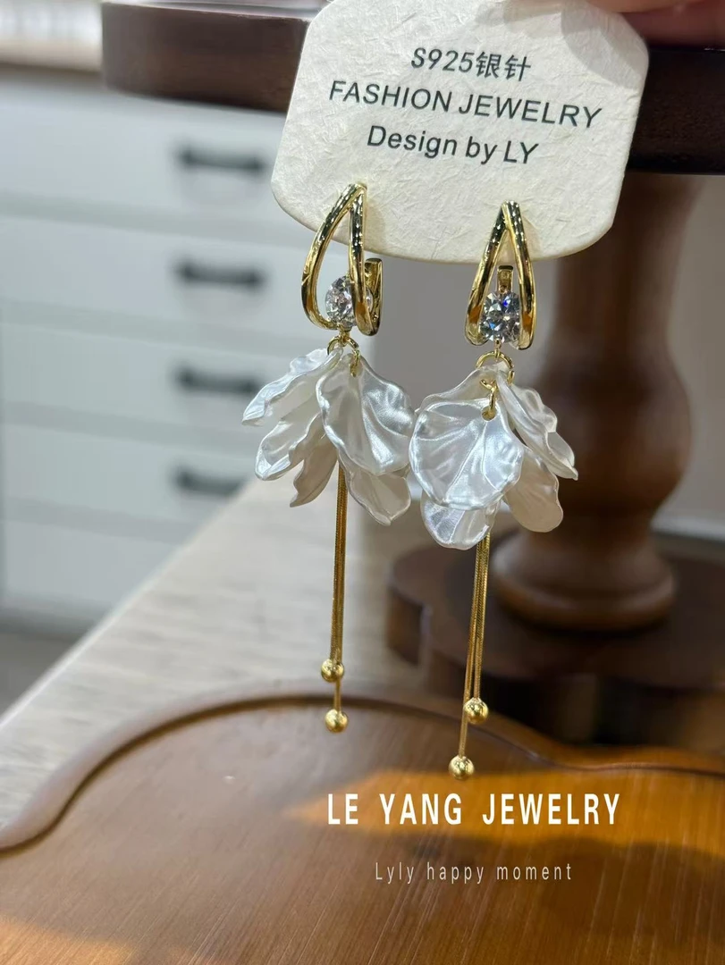 铜合金仿珍珠耳饰  LE YANG【花影流苏】仙气经典百搭精美素款耳钉
