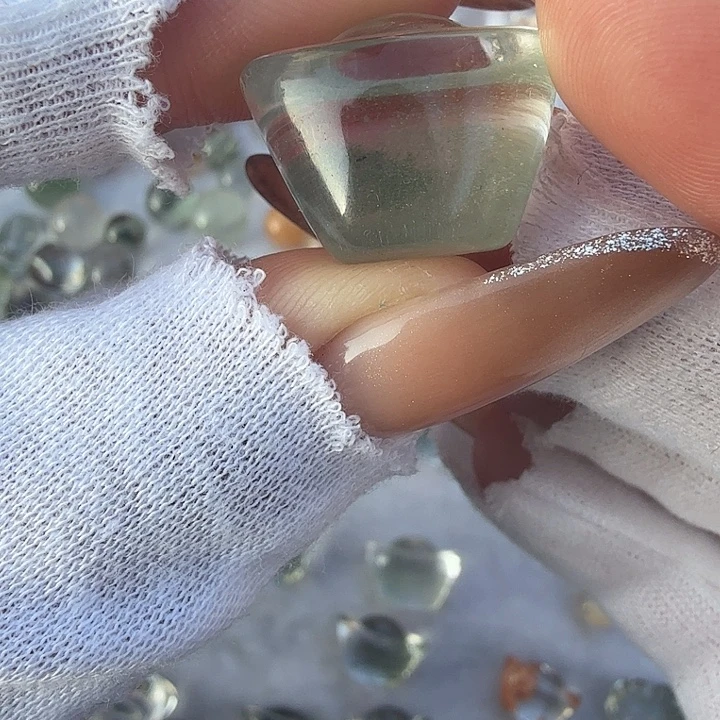 Y***未镶嵌水晶车挂水晶