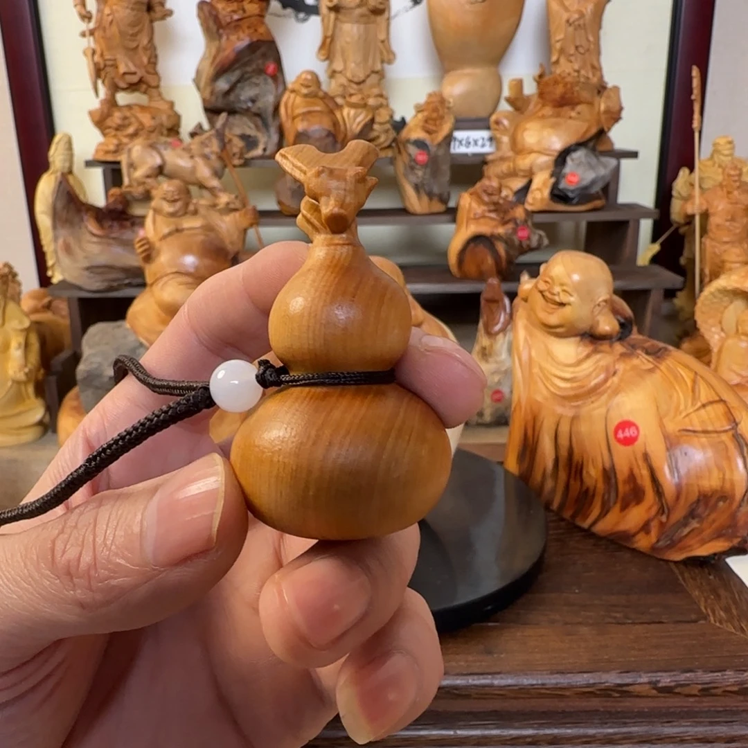 崖柏小木匠艺雕一物一拍