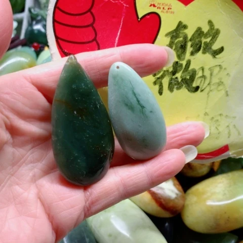 蛇纹石玉未镶嵌手把件