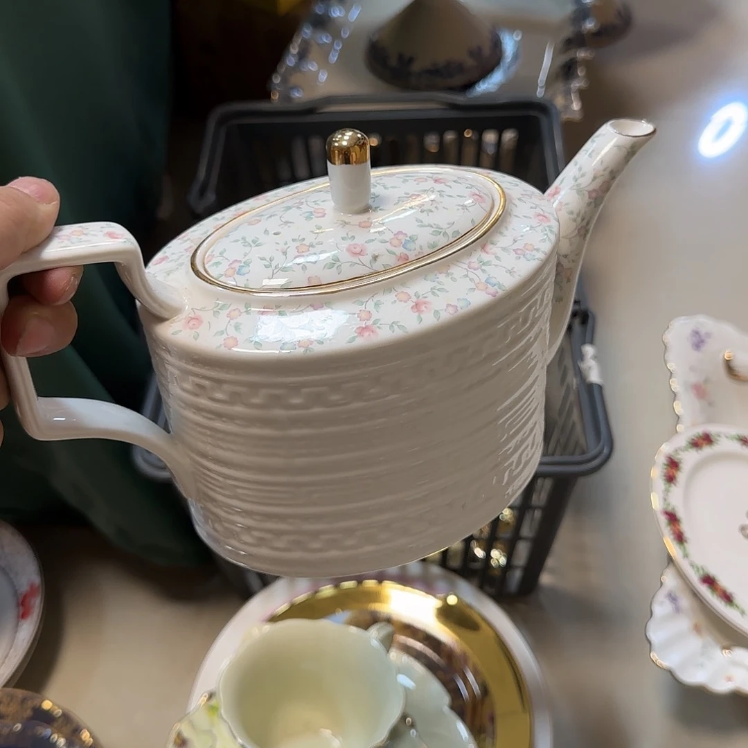 外贸陶瓷冠衡有限公司x****i