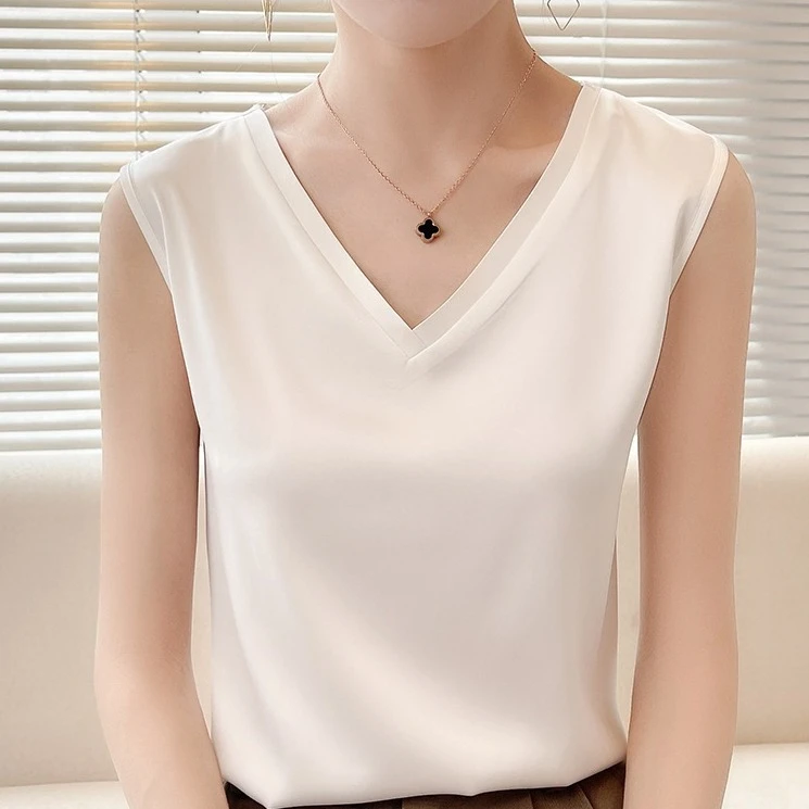 夏季V领吊带背心女宽松冰丝内搭短款无袖西装打底大码吊带女