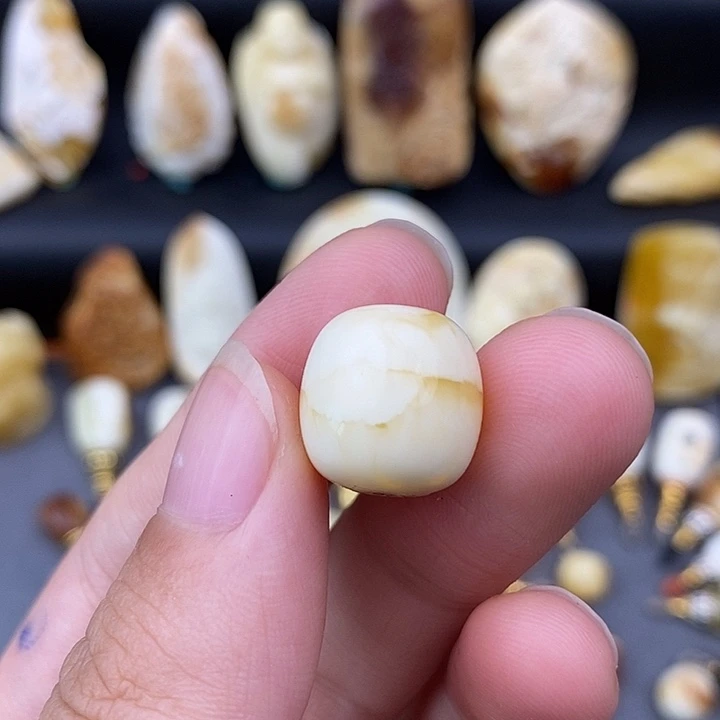 裸石琥珀未镶嵌14老邢a967