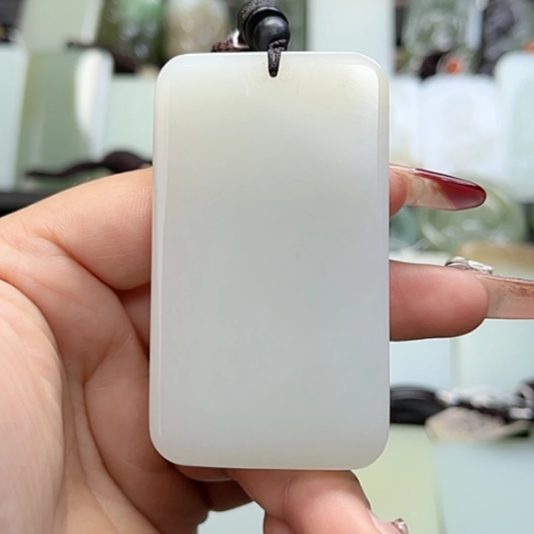 【闪购商品】和田玉（糖玉）颈饰未镶嵌清*