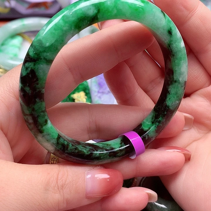 翡翠未镶嵌手镯翡翠手镯