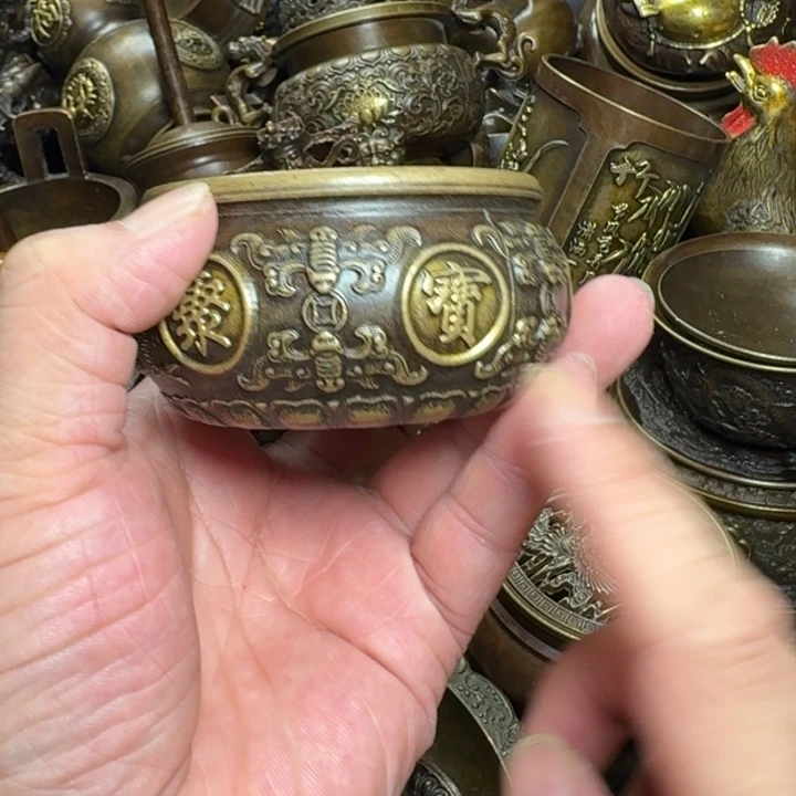 铜器摆件收收藏藏