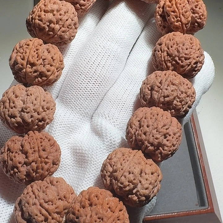 青***梦金刚菩提吊坠深沟梅花21