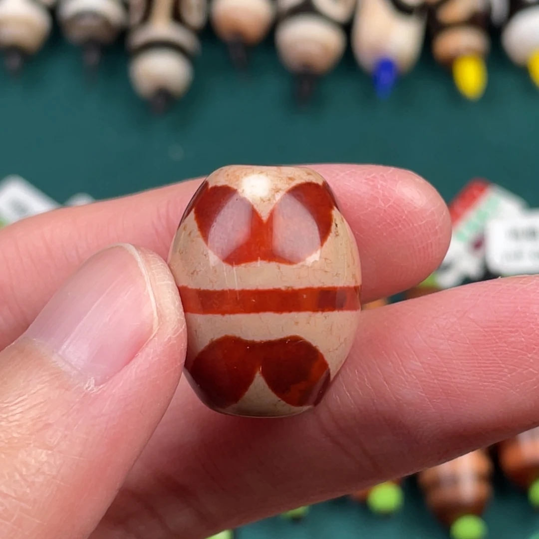 玛瑙/玉髓裸珠21 16.7 牙一个