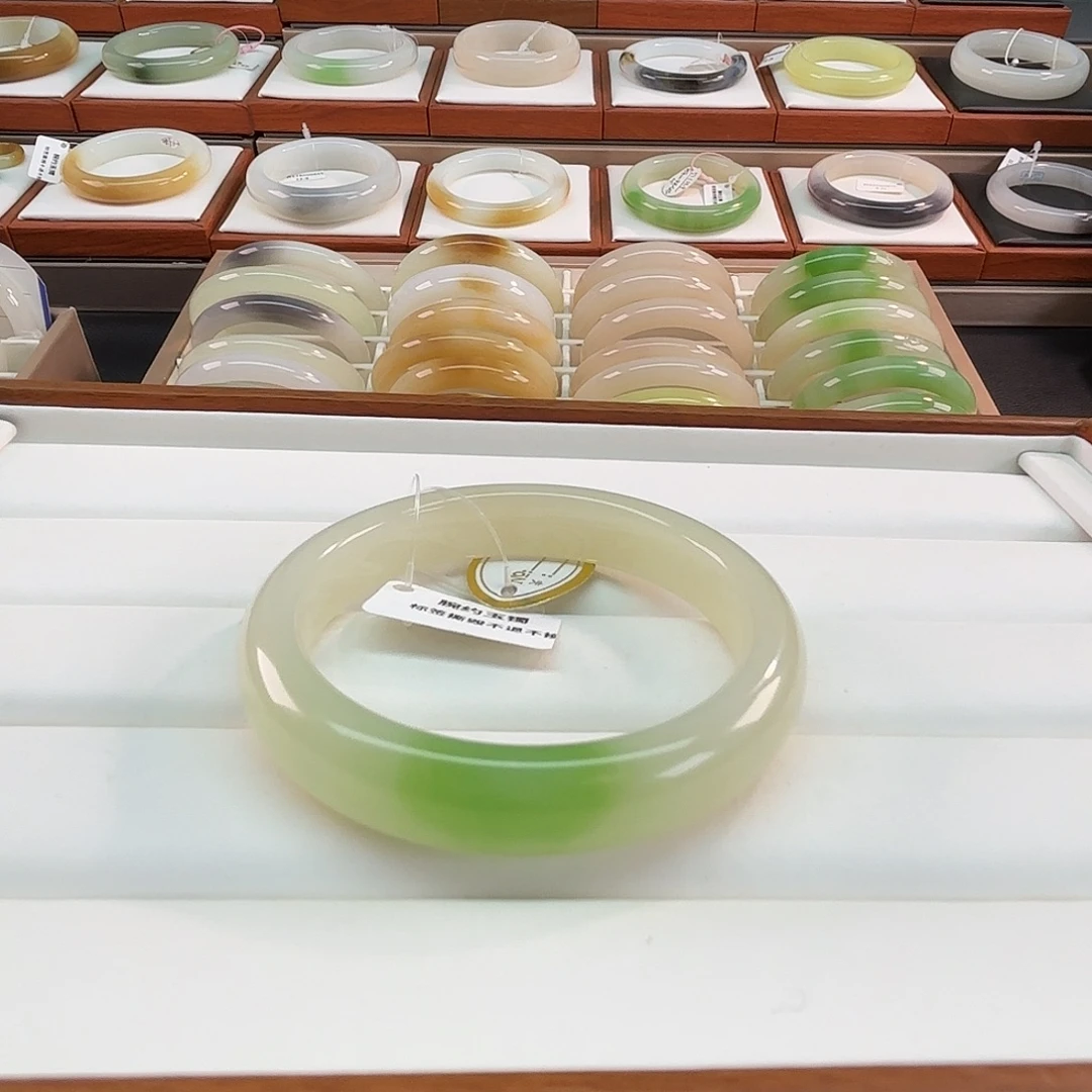 和田玉未镶嵌手镯54高冰翠青